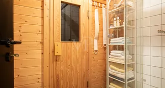 von_poll_real_estate_property_25066037_image_12