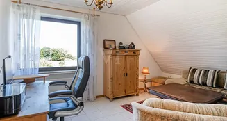 von_poll_real_estate_property_25066026_image_16