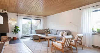 von_poll_real_estate_property_25066026_image_7