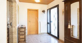 von_poll_real_estate_property_25066026_image_1