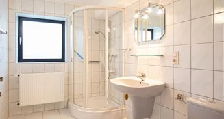 von_poll_real_estate_property_25066026_image_16