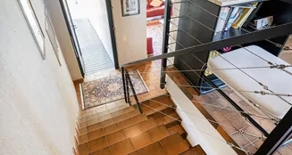 von_poll_real_estate_property_25066028N_image_2