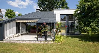 von_poll_real_estate_property_25066028_image_12