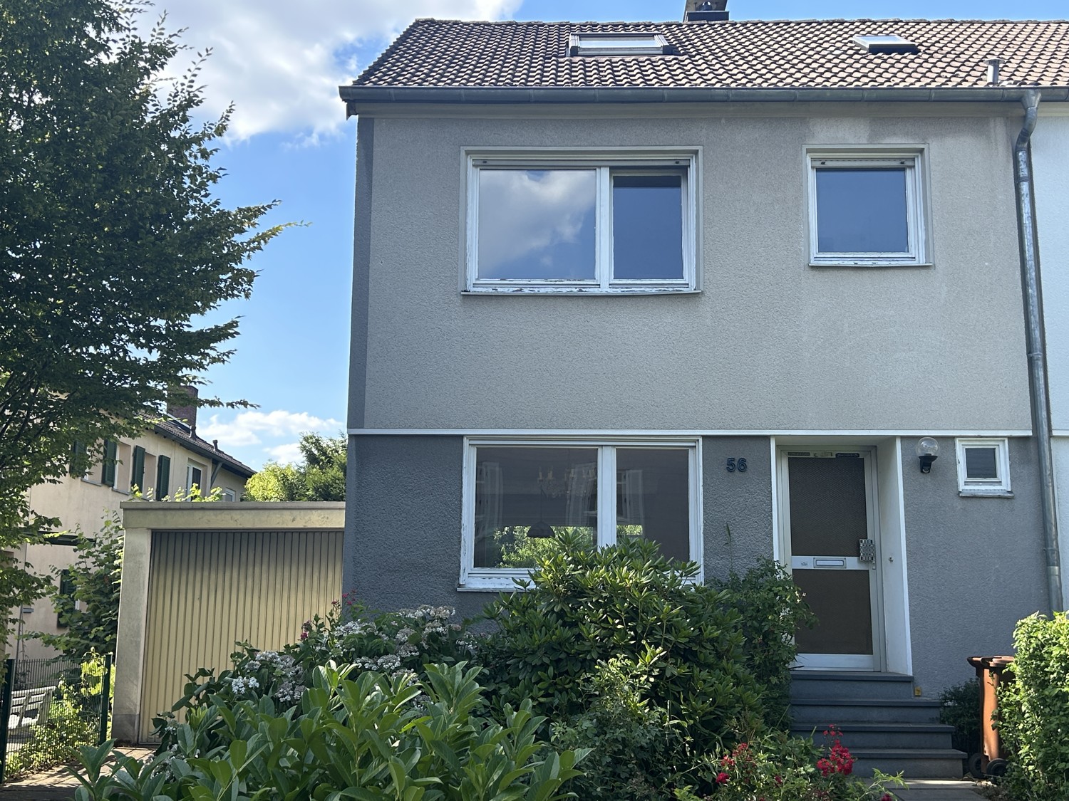 Straßenansicht