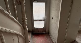 von_poll_real_estate_property_25066033_image_1