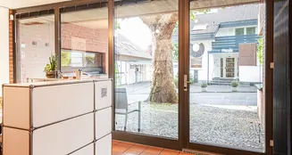 von_poll_real_estate_property_25066031_image_2