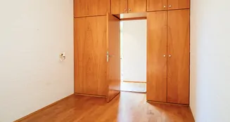 von_poll_real_estate_property_25066039_image_11