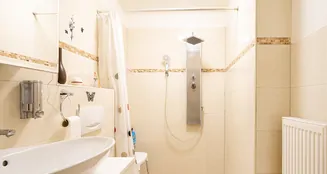 von_poll_real_estate_property_25066040_image_3