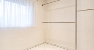 von_poll_real_estate_property_25066045_image_8