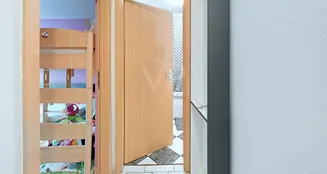 von_poll_real_estate_property_25066042K_image_5