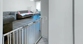 von_poll_real_estate_property_25066042K_image_2