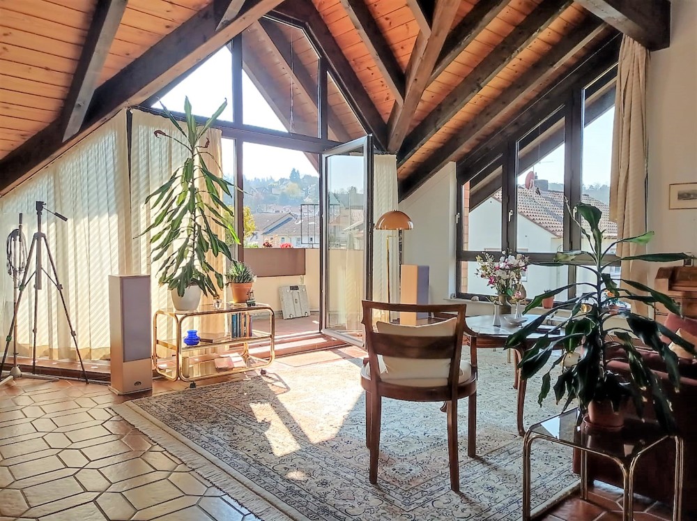 mit Zugang zu Loggia