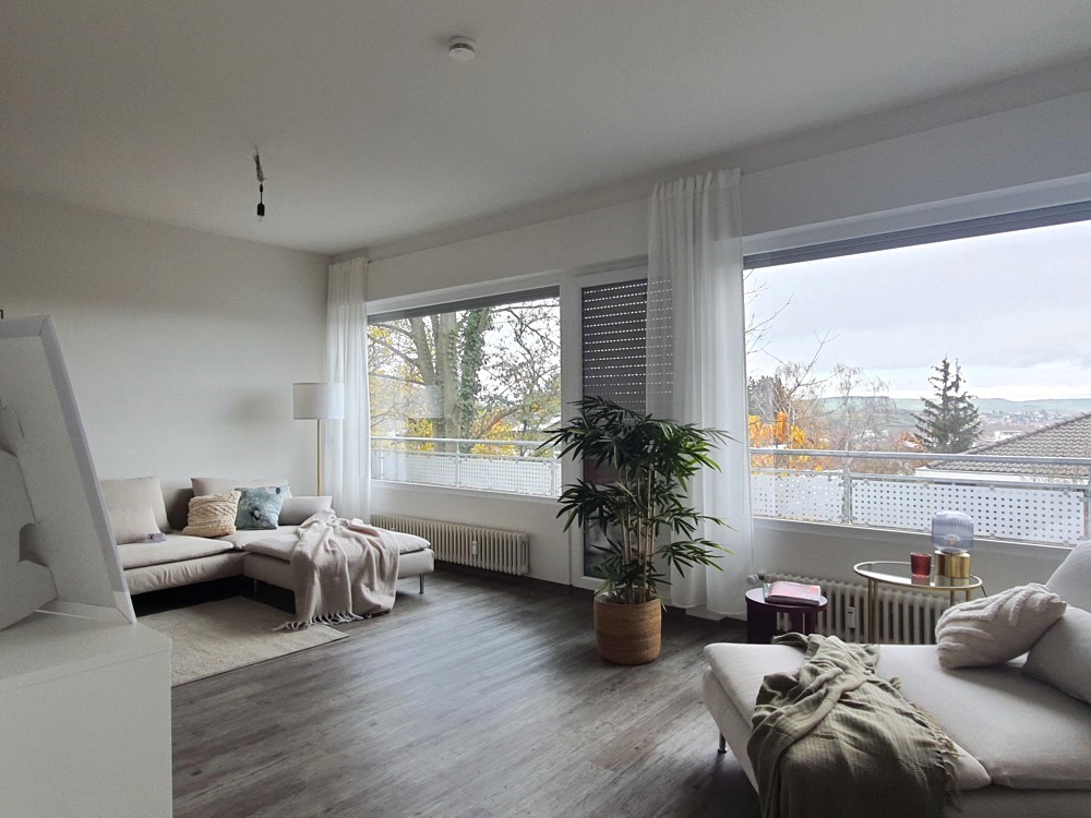 Erweiterung des Wohnraums mit Balkon und herrlicher Fernsicht
