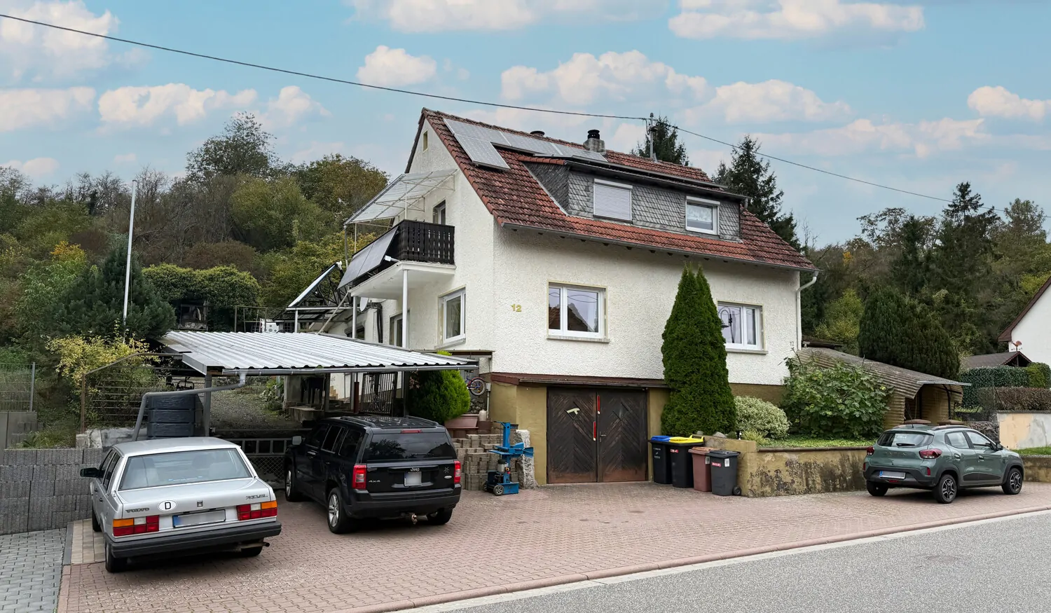 Familienidyll mit großem Garten- und Waldgrundstück