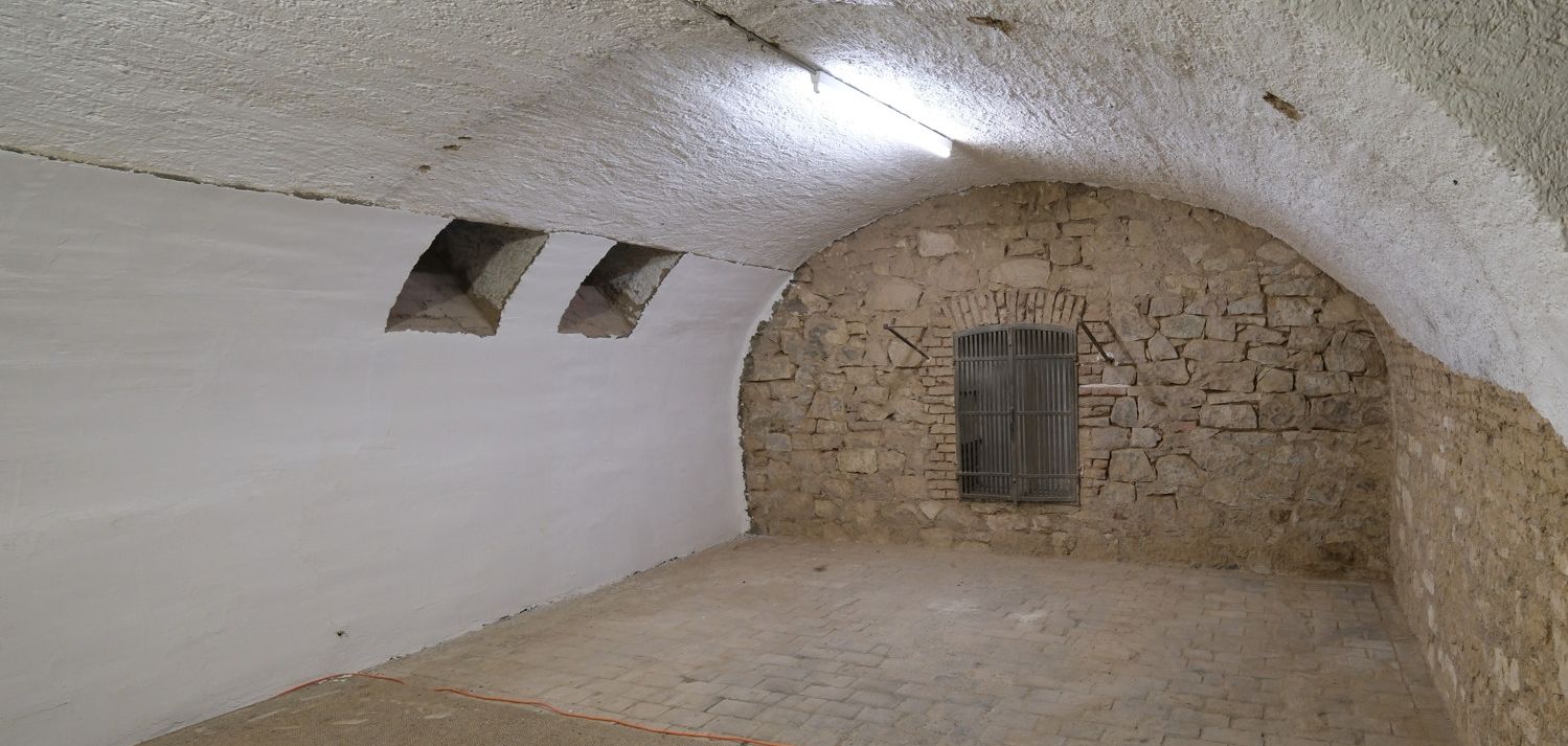 großer Kellerraum