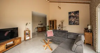 von_poll_real_estate_property_25416008_image_6