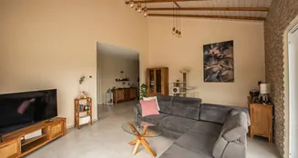 von_poll_real_estate_property_25416008_image_6