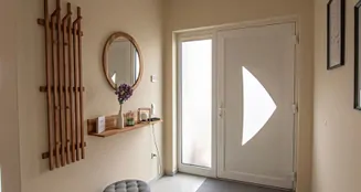 von_poll_real_estate_property_25416008_image_2