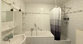 von_poll_real_estate_property_25416012_image_8