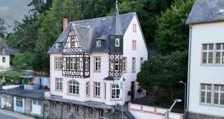 von_poll_real_estate_property_25416017_image_1