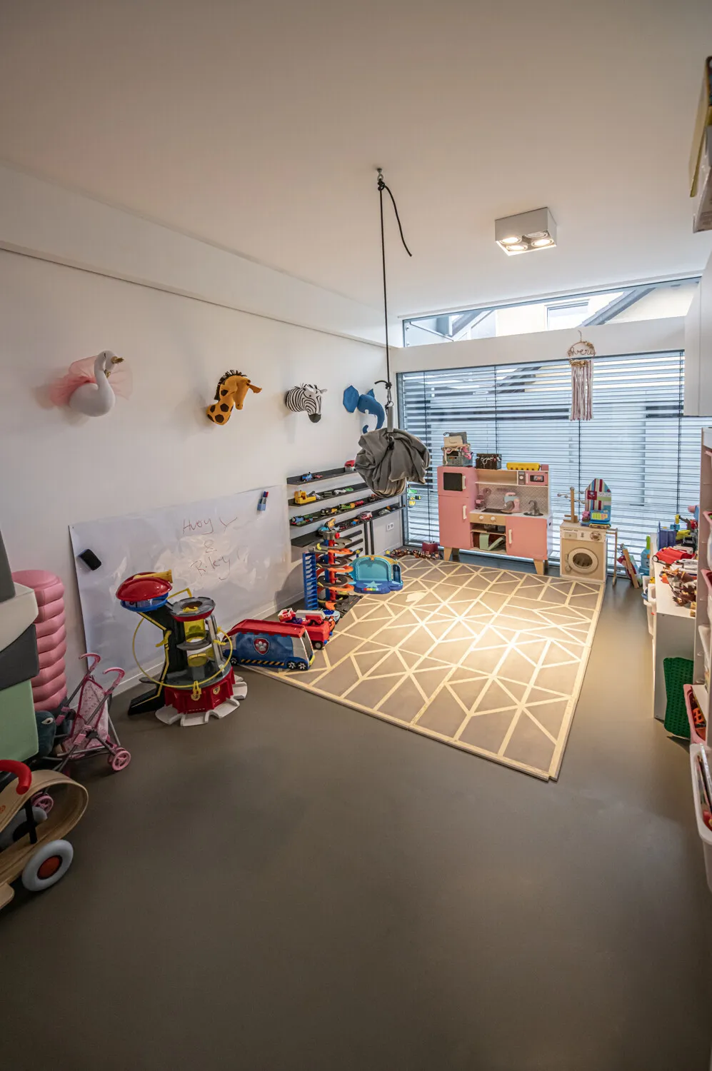 Kinderzimmer EG