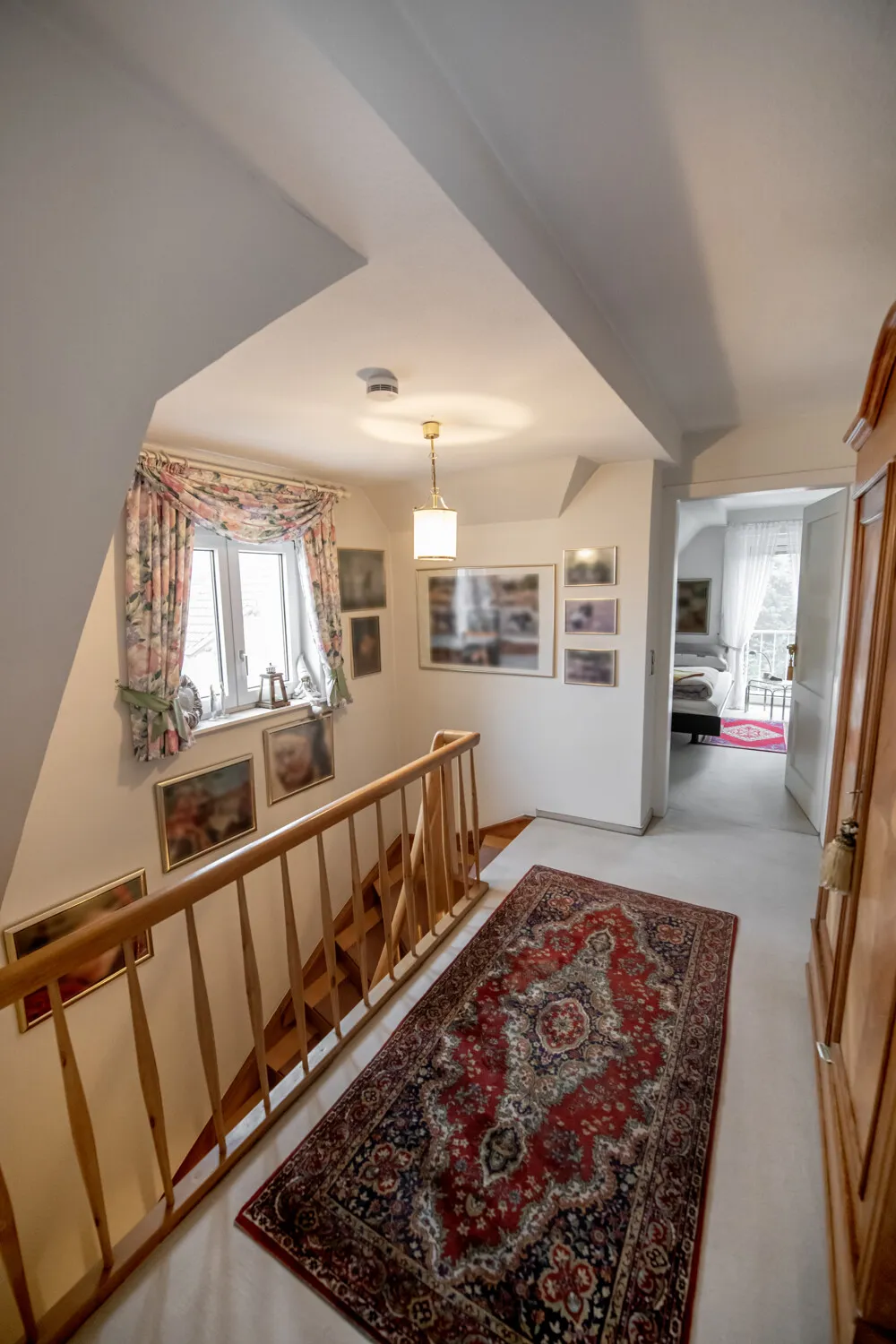 Flur zu Gästezimmer Dachgeschoss