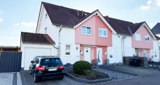 von_poll_real_estate_property_25416027_image_0