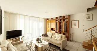 von_poll_real_estate_property_25416027_image_1