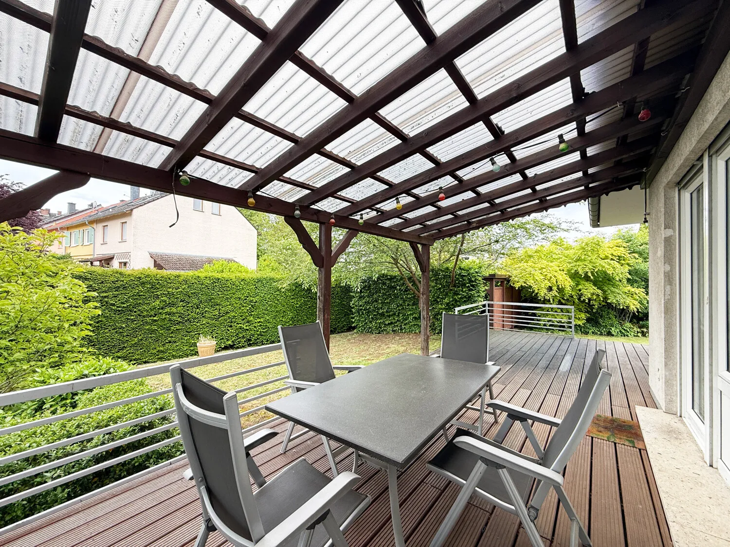 Terrasse überdacht