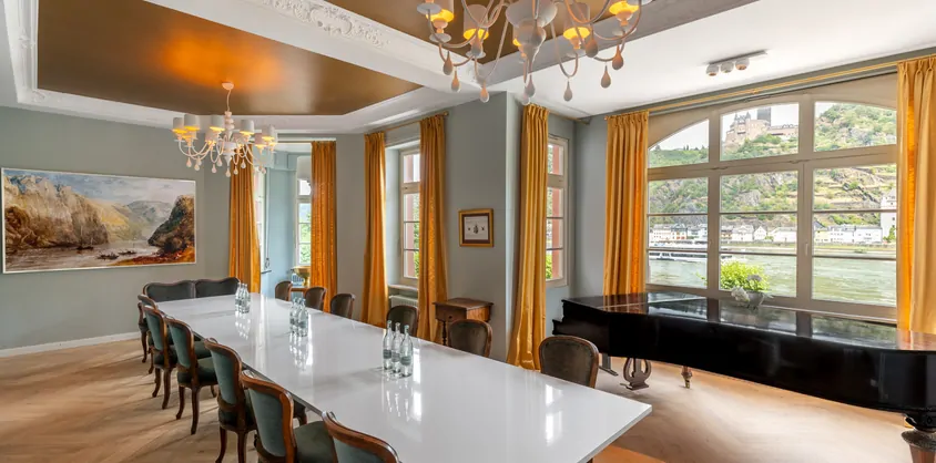 von Poll Immobilien GmbH