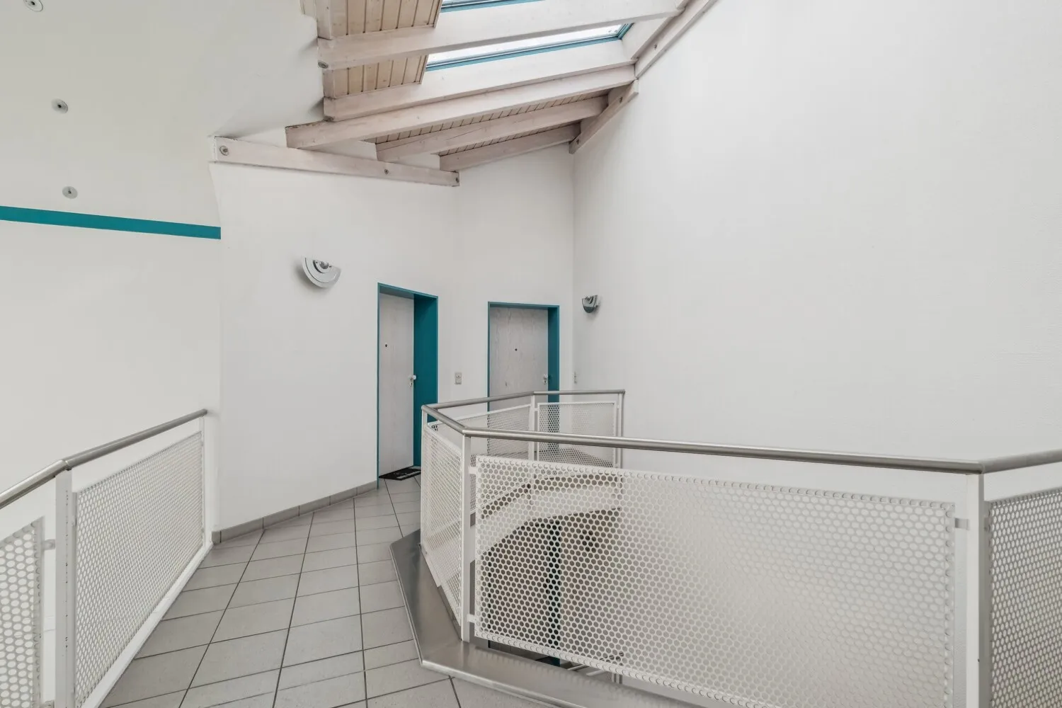 Charaktervoller Dachgeschossbereich mit offener Architektur