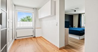 von_poll_real_estate_property_25163012_image_12