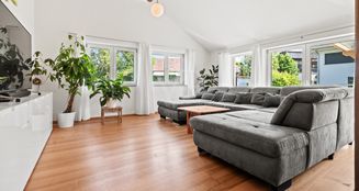 von_poll_real_estate_property_25163012_image_16