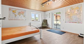 von_poll_real_estate_property_25163012_image_6