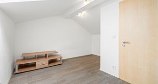 von_poll_real_estate_property_25163002_image_8