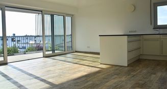 von_poll_real_estate_property_25163015_image_0