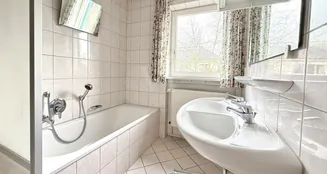 von_poll_real_estate_property_25163023_image_23