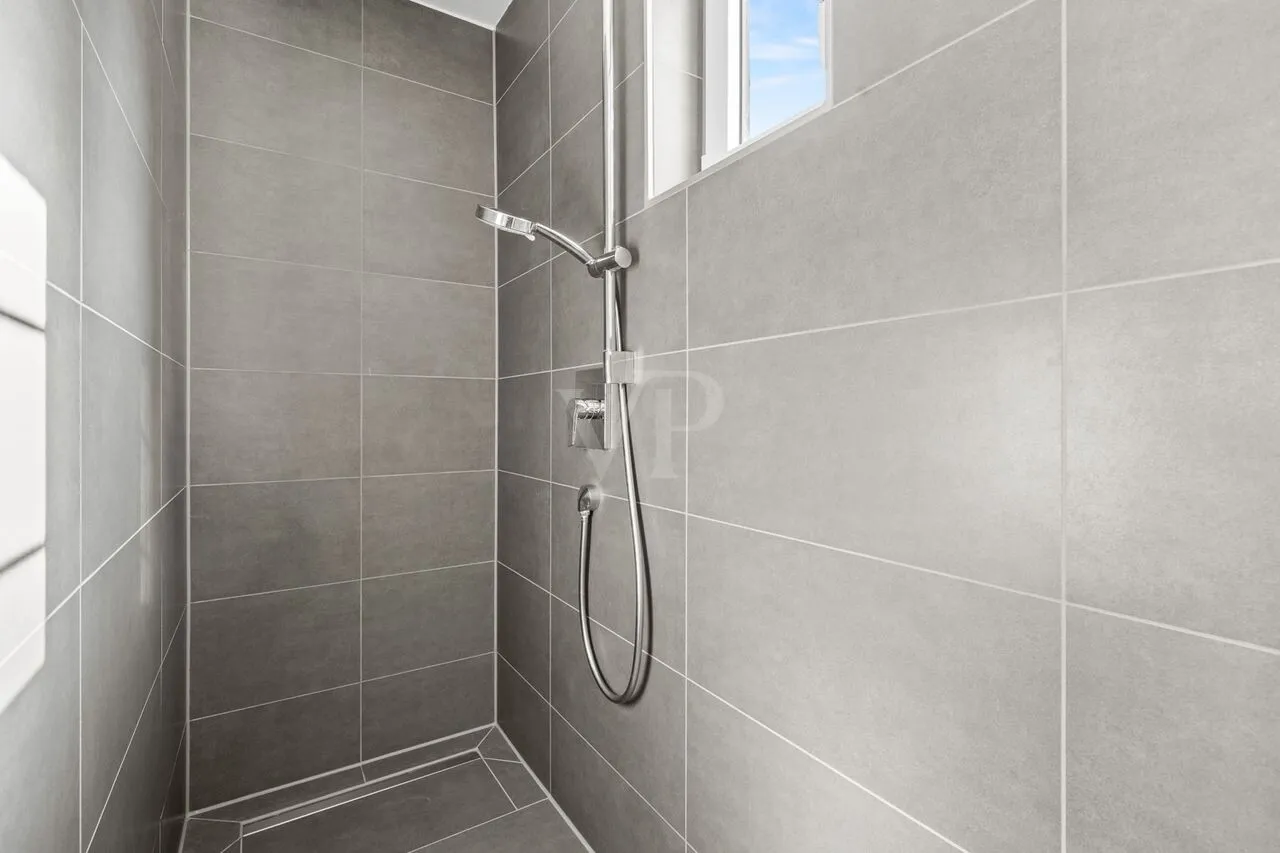 Dusche EG