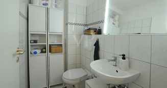 von_poll_real_estate_property_25121114_image_10
