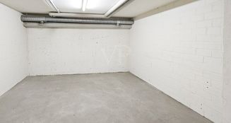 von_poll_real_estate_property_25121115_image_8