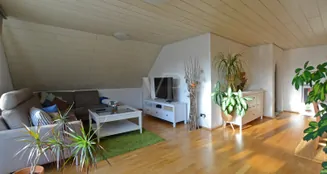 von_poll_real_estate_property_26121129_image_1