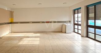 von_poll_real_estate_property_25121119_image_4