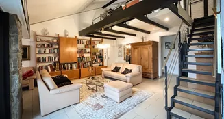 von_poll_real_estate_property_26237385_image_1