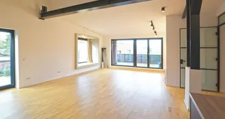 von_poll_real_estate_property_25121126_image_1