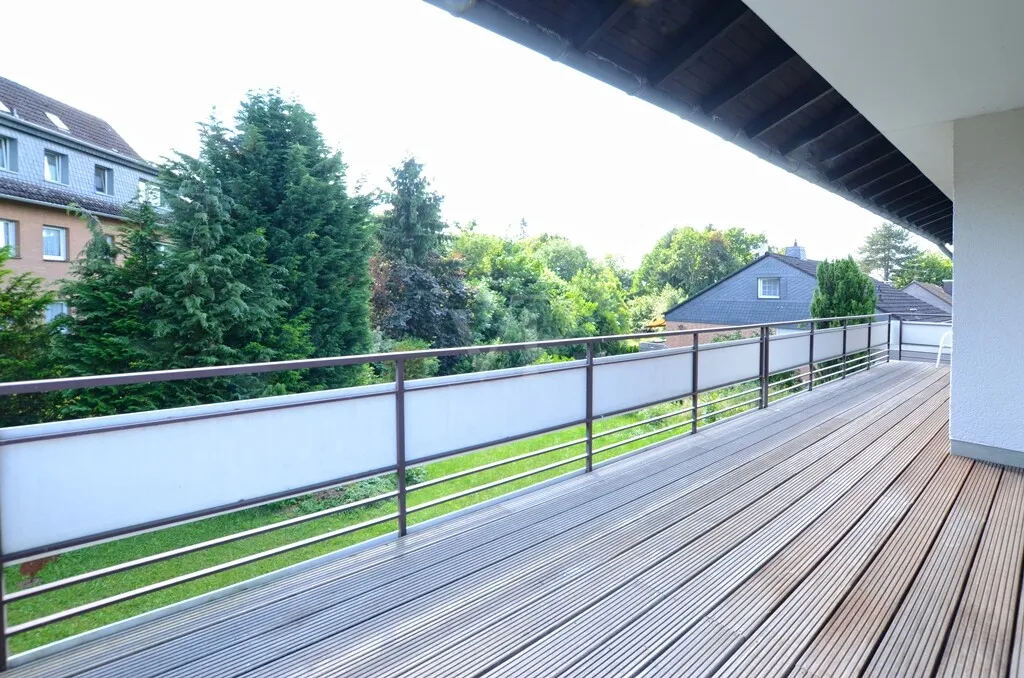 Balkon - blick in grün