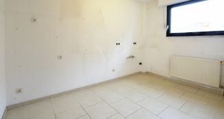 von_poll_real_estate_property_25121107_image_3