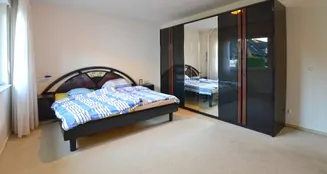 von_poll_real_estate_property_25121125_image_11