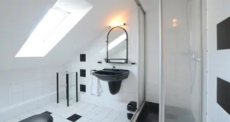 von_poll_real_estate_property_25121125_image_17