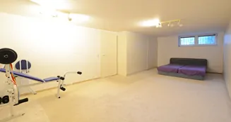 von_poll_real_estate_property_25121125_image_18