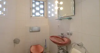 von_poll_real_estate_property_25121125_image_2